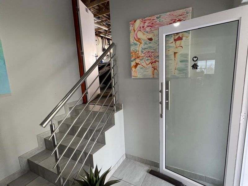 Family Haven in Kleinkoornhuis with Sea Views - Photo 5