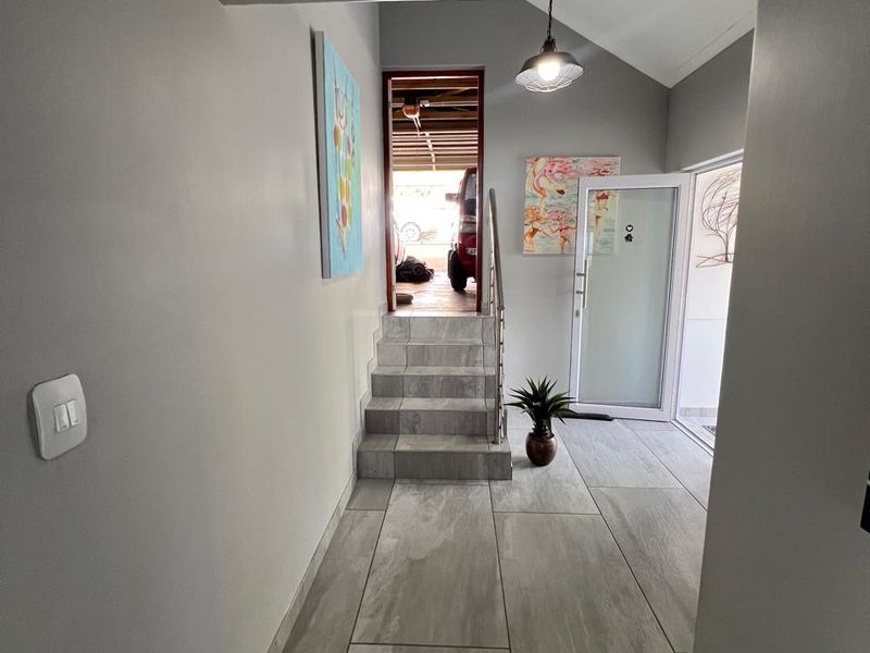 Family Haven in Kleinkoornhuis with Sea Views - Photo 6