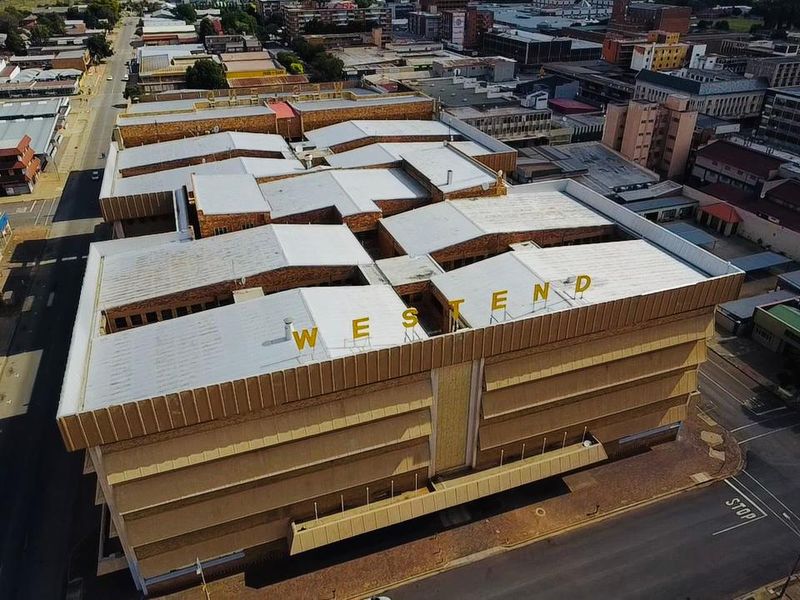 For Sale - West End Shopping Centre Klerksdorp Central - Photo 9