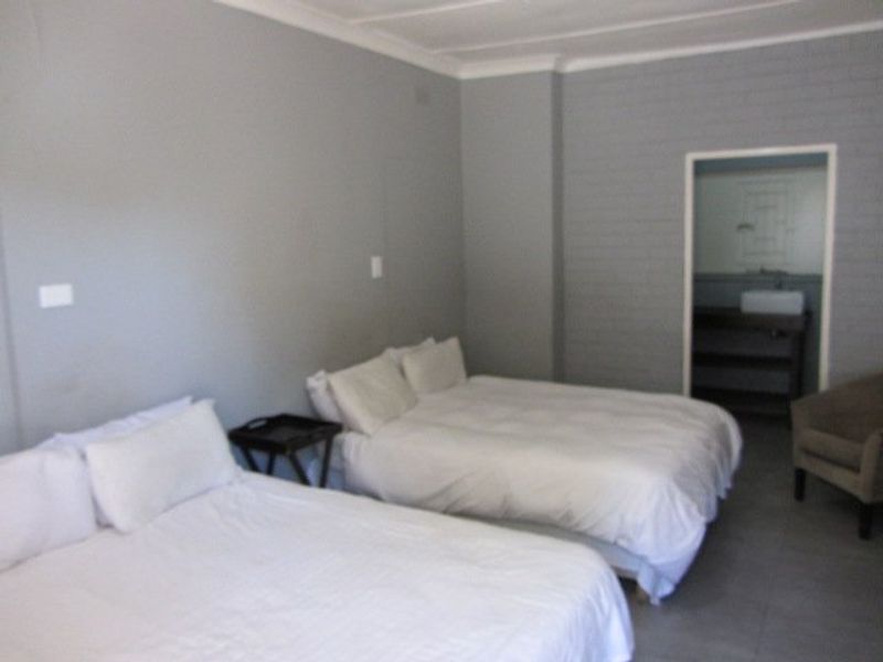 Calling all business owners and investors for this ideally situated property. - Photo 4