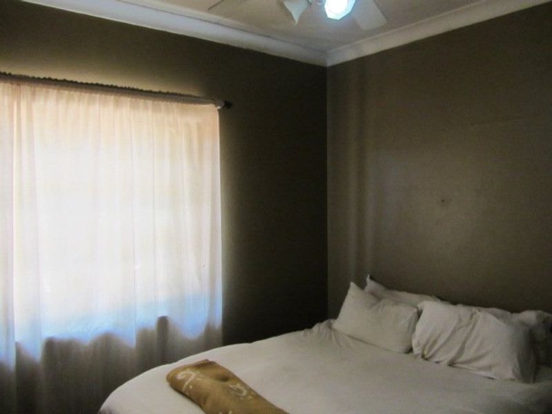 Calling all business owners and investors for this ideally situated property. - Photo 10