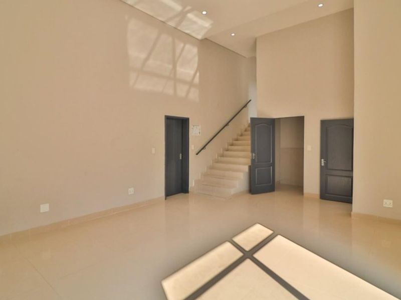 A modern Warehouse to rent in Cosmo Business Park, Roodepoort Central  - Photo 2