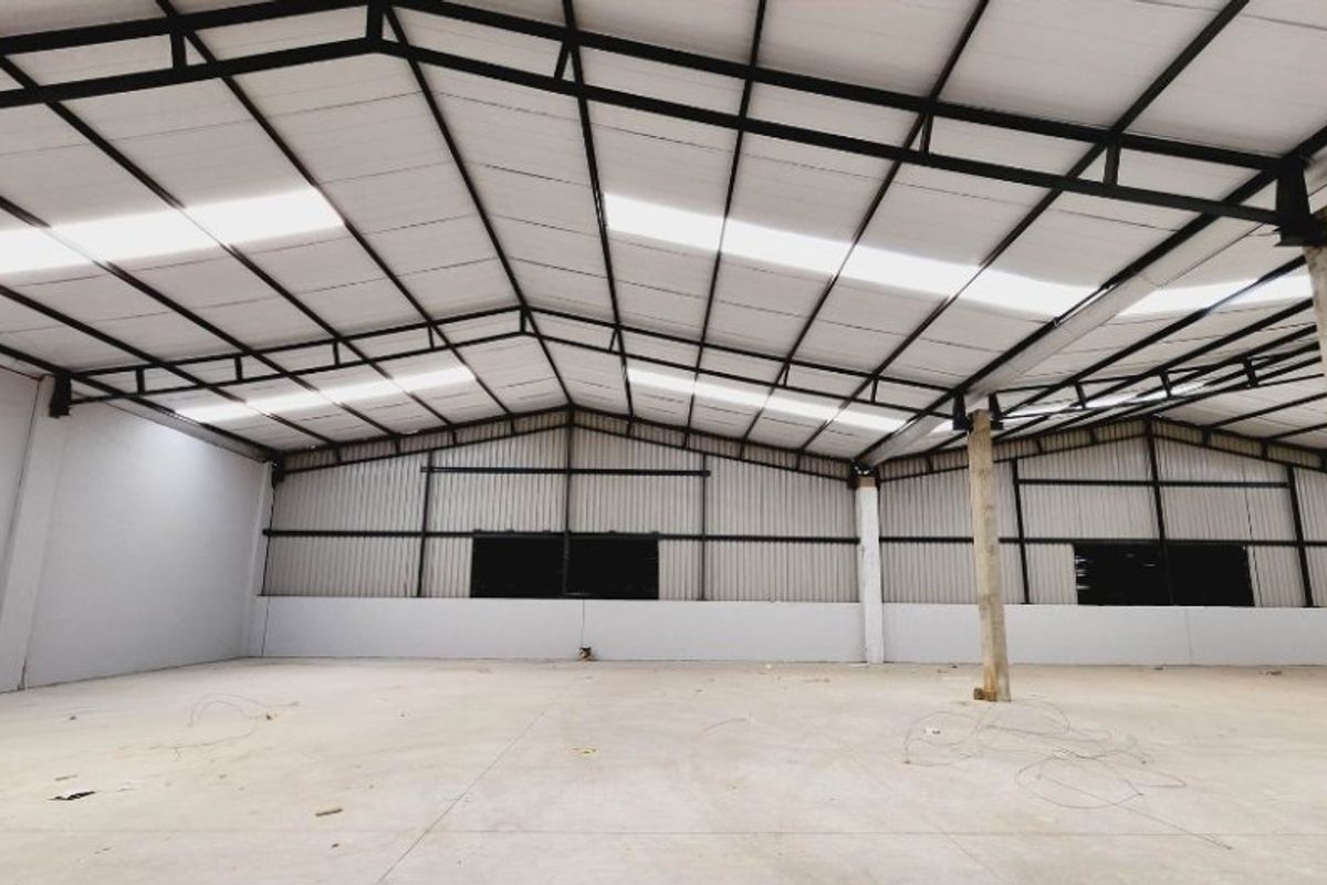 Warehouse Unit  to rent at Cosmo Business Park, Roodepoort Central  - Photo 3