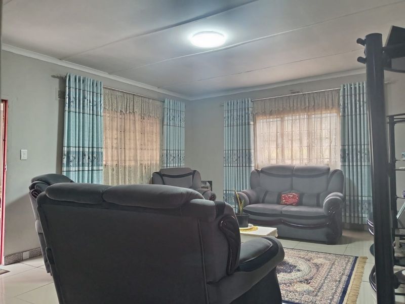 4 Bed Farm in Stanger Central for Sale - Photo 10