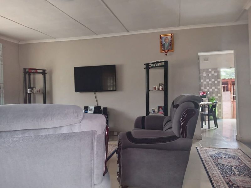 4 Bed Farm in Stanger Central for Sale - Photo 7