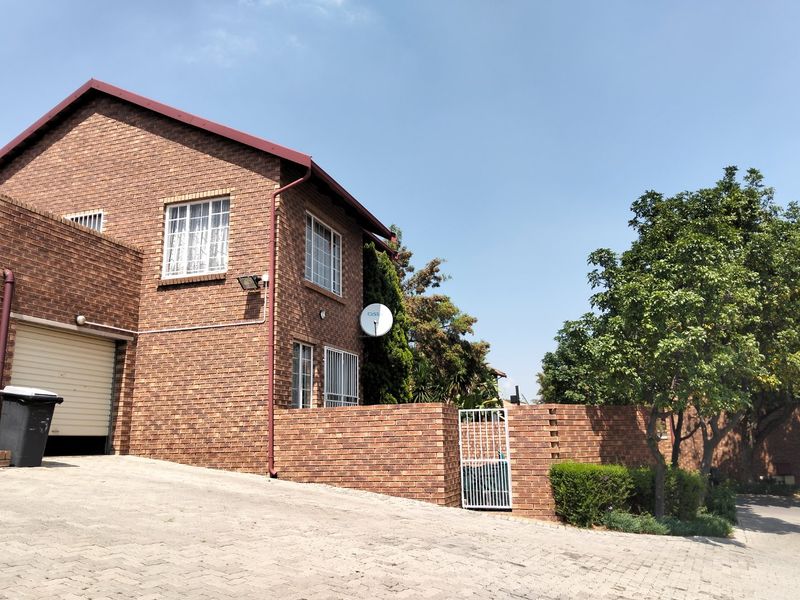 2 bedroom Townhouse for Sale in The Reeds Centurion  - Photo 10