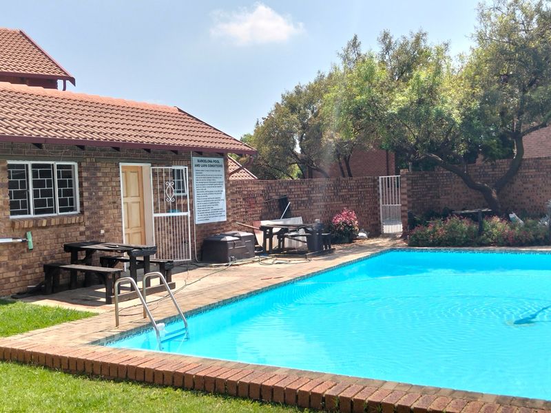 2 bedroom Townhouse for Sale in The Reeds Centurion  - Photo 9