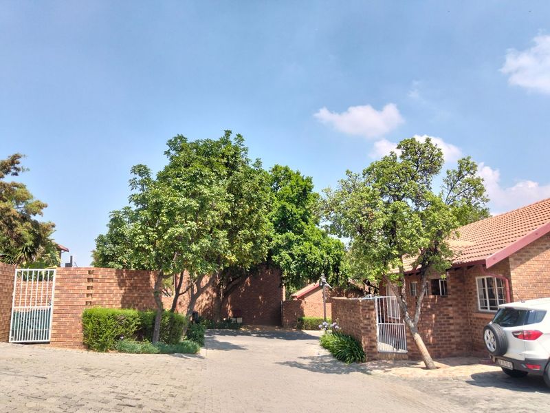 2 bedroom Townhouse for Sale in The Reeds Centurion  - Photo 7