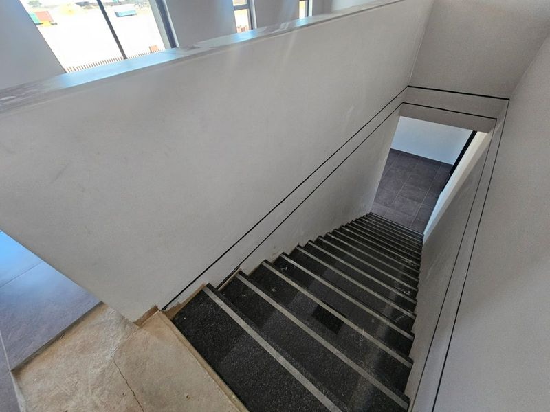 A Brand New Warehouse with office space for rent in LimeRock Business Park - Photo 9