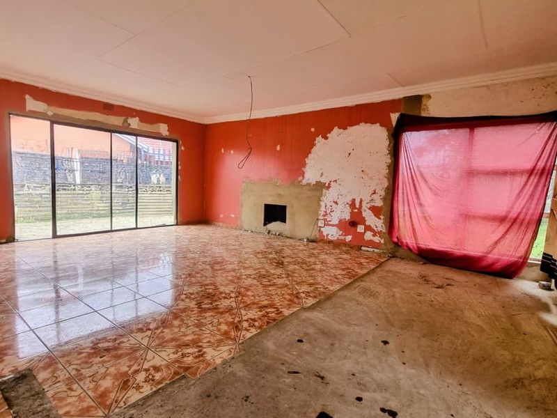 Charming 3 Bedroom Home in Steelpark, Vereeniging - A Canvas Waiting for Your Masterpiece! - Photo 4