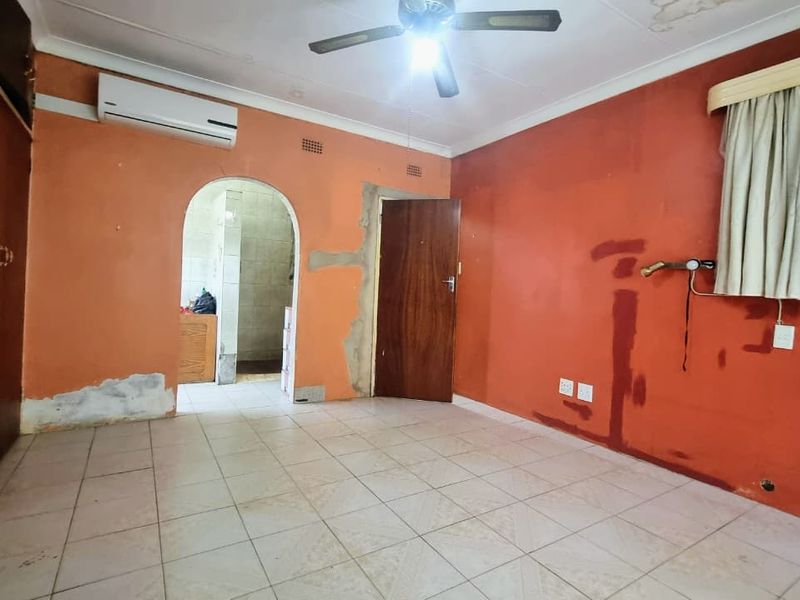 Charming 3 Bedroom Home in Steelpark, Vereeniging - A Canvas Waiting for Your Masterpiece! - Photo 7