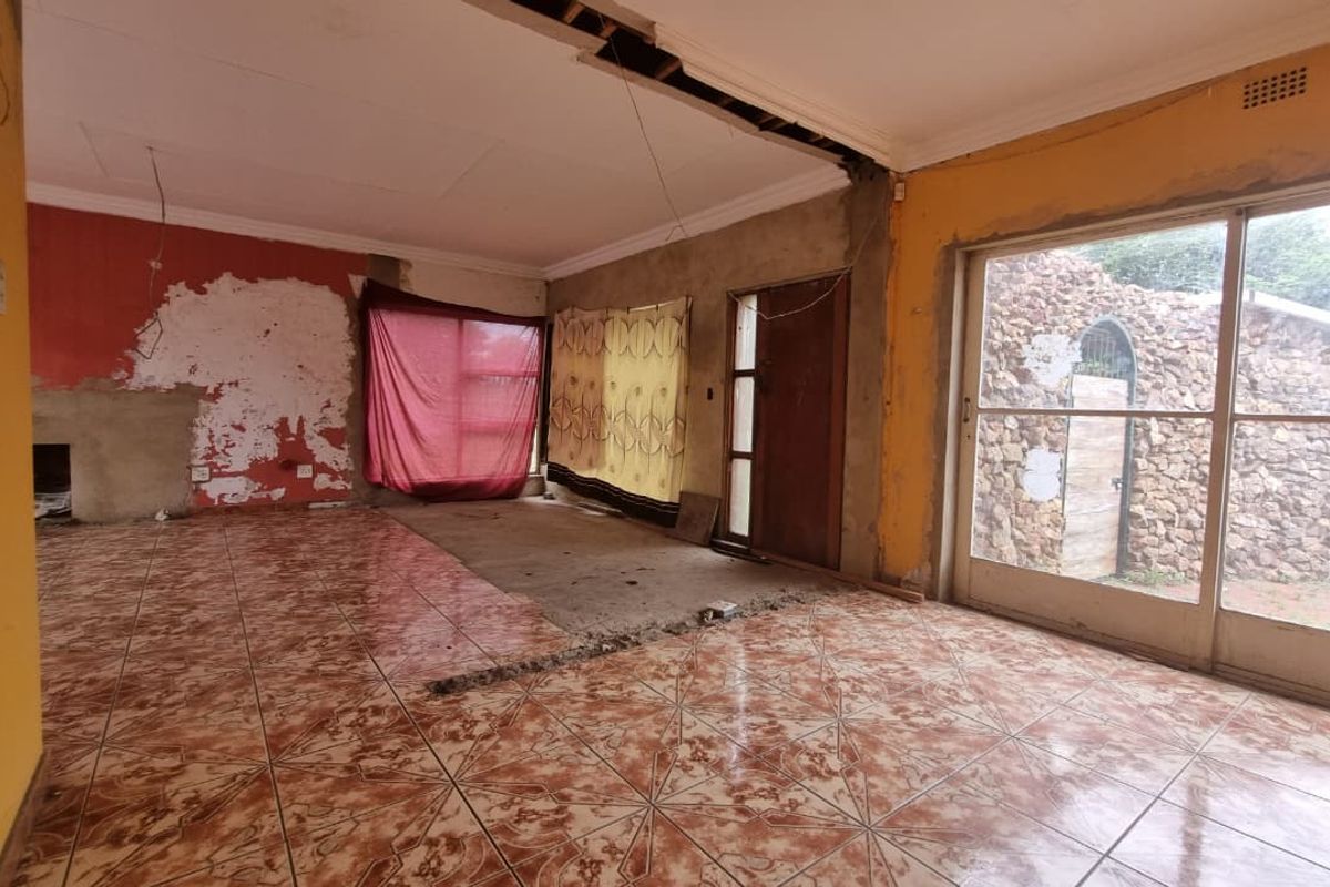 Charming 3 Bedroom Home in Steelpark, Vereeniging - A Canvas Waiting for Your Masterpiece! - Photo 5