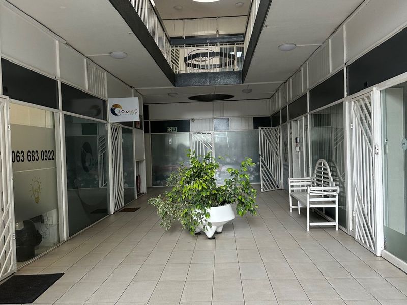 PRIME 79SQM OFFICE SPACE  - ST ANDTO LETREWS BEDFORDVIEW - Photo 6