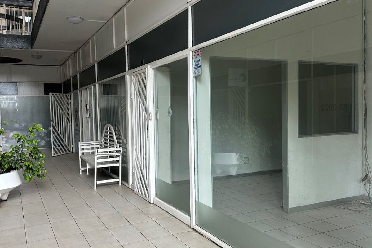 PRIME 230SQM OFFICE SPACE  - ST ANDTO LETREWS BEDFORDVIEW - Photo 5