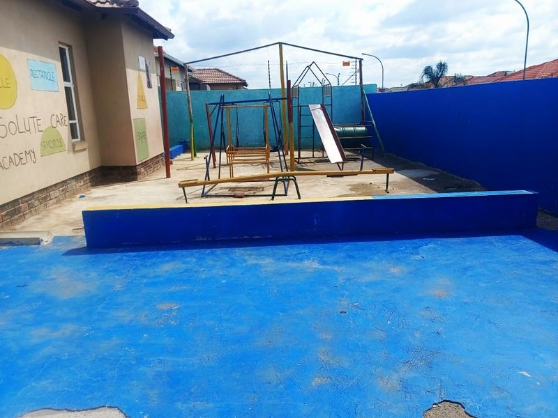 2 Bedroom House for Sale - Photo 10