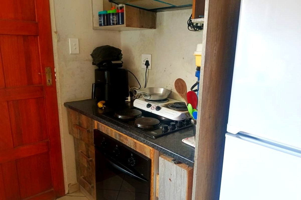 2 Bedroom House for Sale - Photo 5