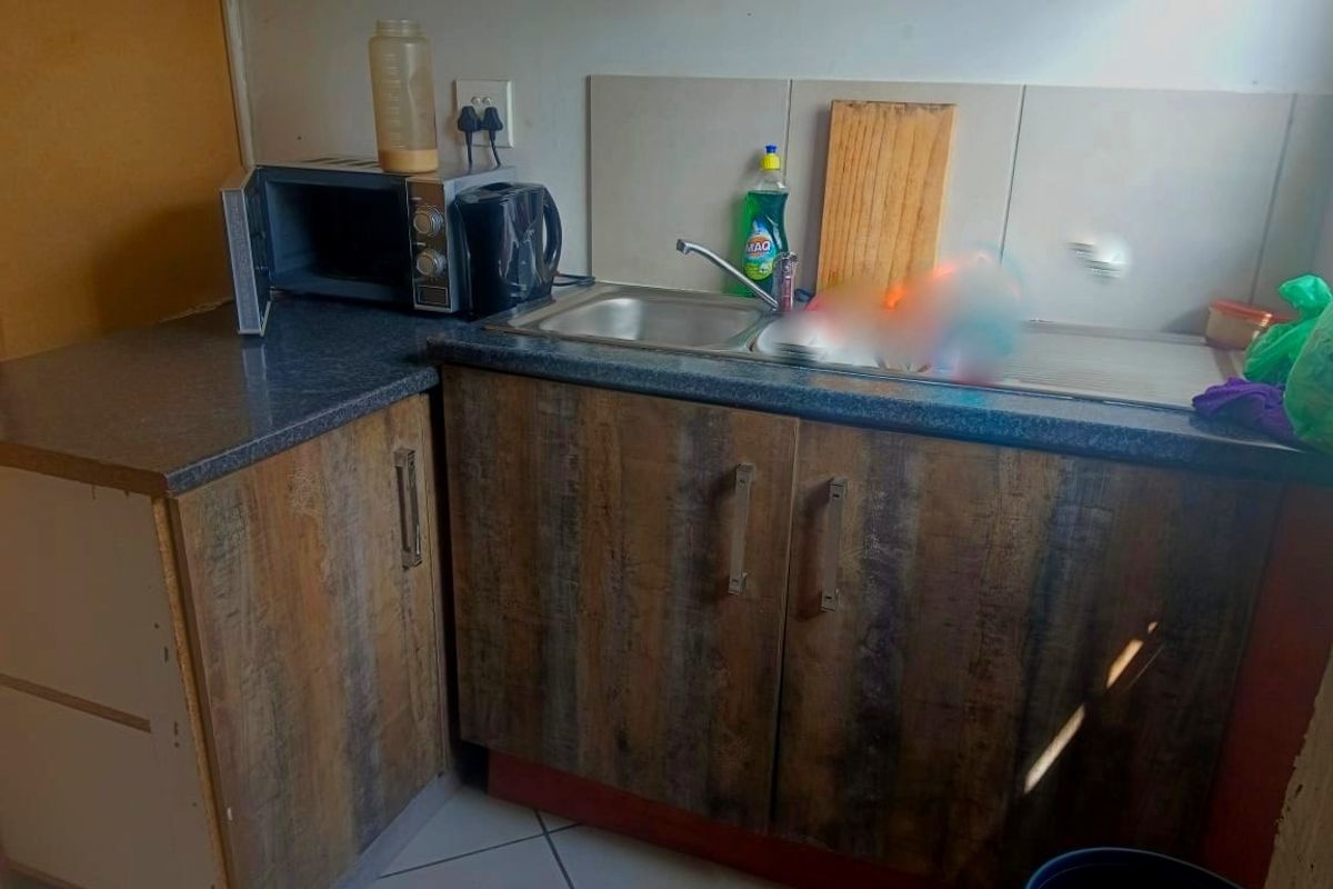 2 Bedroom House for Sale - Photo 4