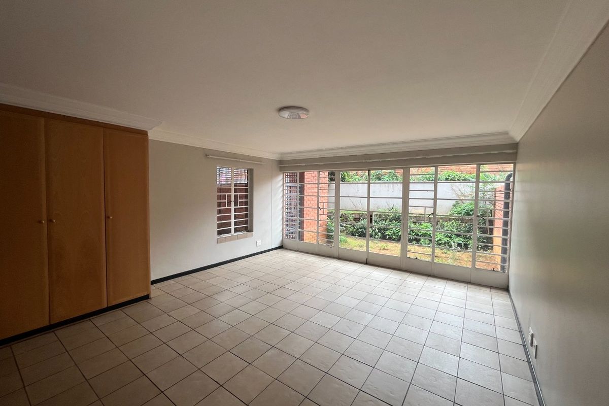 1 Bedroom Apartment For Sale in Loftus  - Photo 2