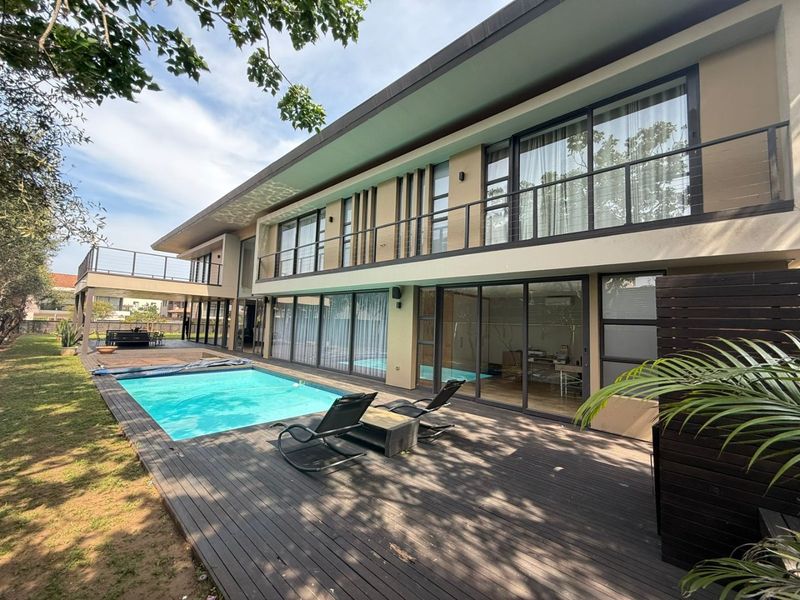 To let in Izinga, luxurious 5 bedroom home in a secure Estate. - Photo 4