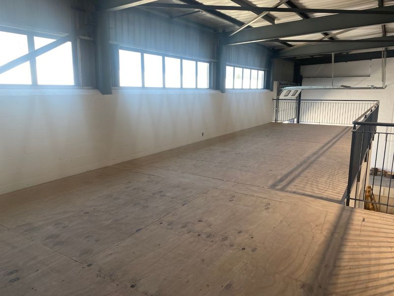 556m2 Warehouse To Let in South Palms, Tokai - Photo 7