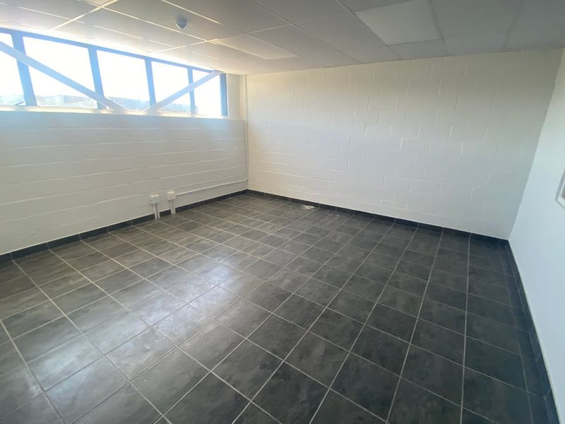 485m2 Warehouse To Let in South Palms, Tokai - Photo 9