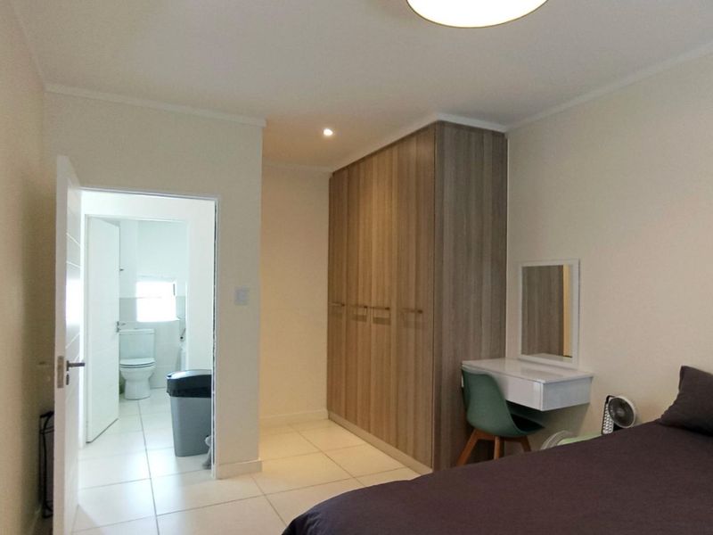 1 Bedroom Apartment / Flat for Sale in Lonehill - Photo 8