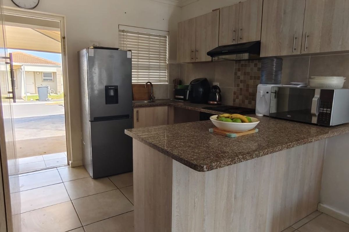 2 Bedroom Home For Sale in "South Breeze" Strandfontein - Photo 4
