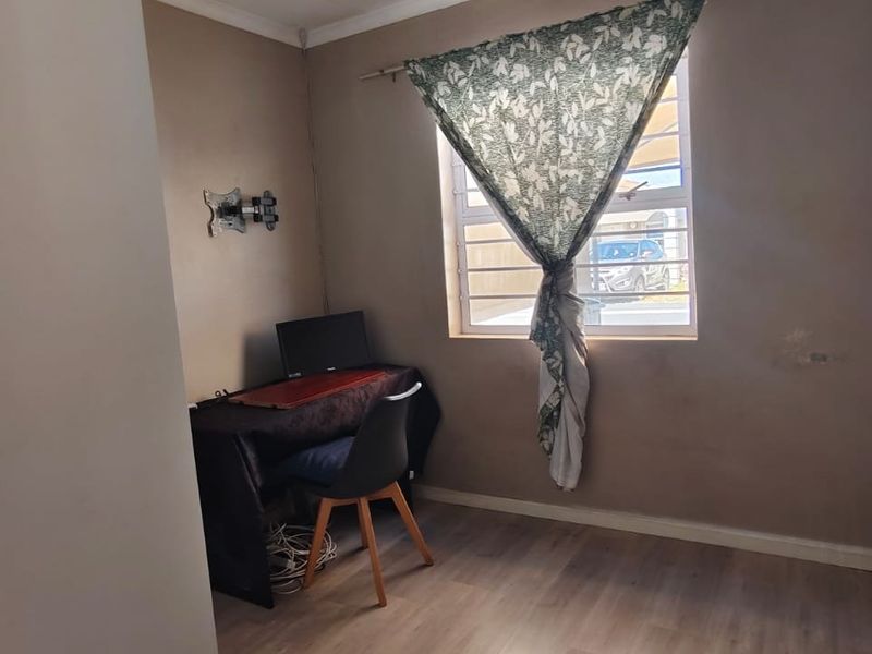 2 Bedroom Home For Sale in "South Breeze" Strandfontein - Photo 10