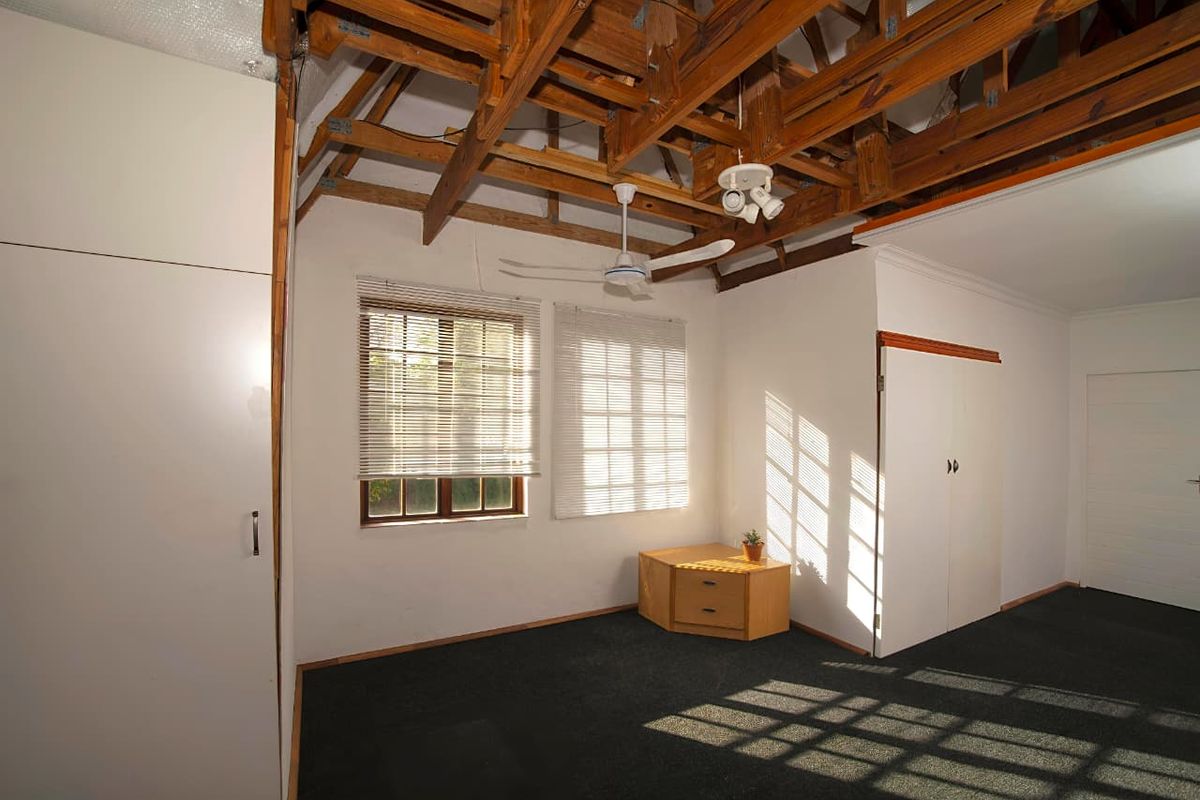 Loft Studio Bachelor unit to Rent – Tranquil Cul-de-Sac Setting | 6-Month Lease - Photo 3