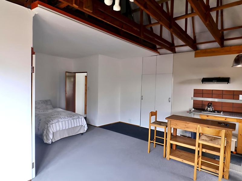 Loft Studio Bachelor unit to Rent – Tranquil Cul-de-Sac Setting | 6-Month Lease - Photo 5