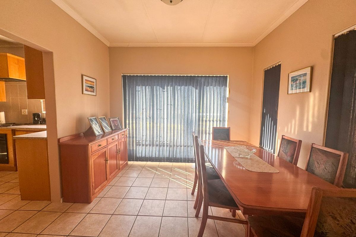Immaculate Home to rent in Sought-After Stilfontein Area - Photo 5