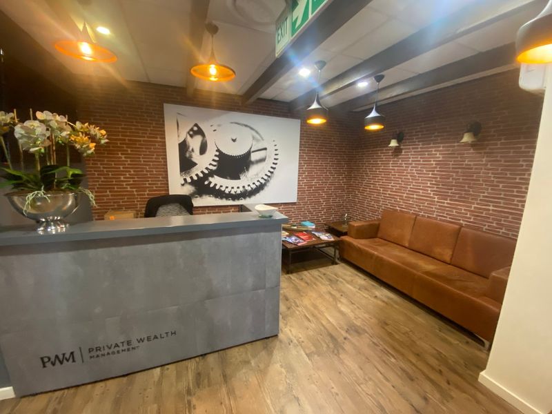 505m2 Premium Commercial Space to Let  - Photo 5