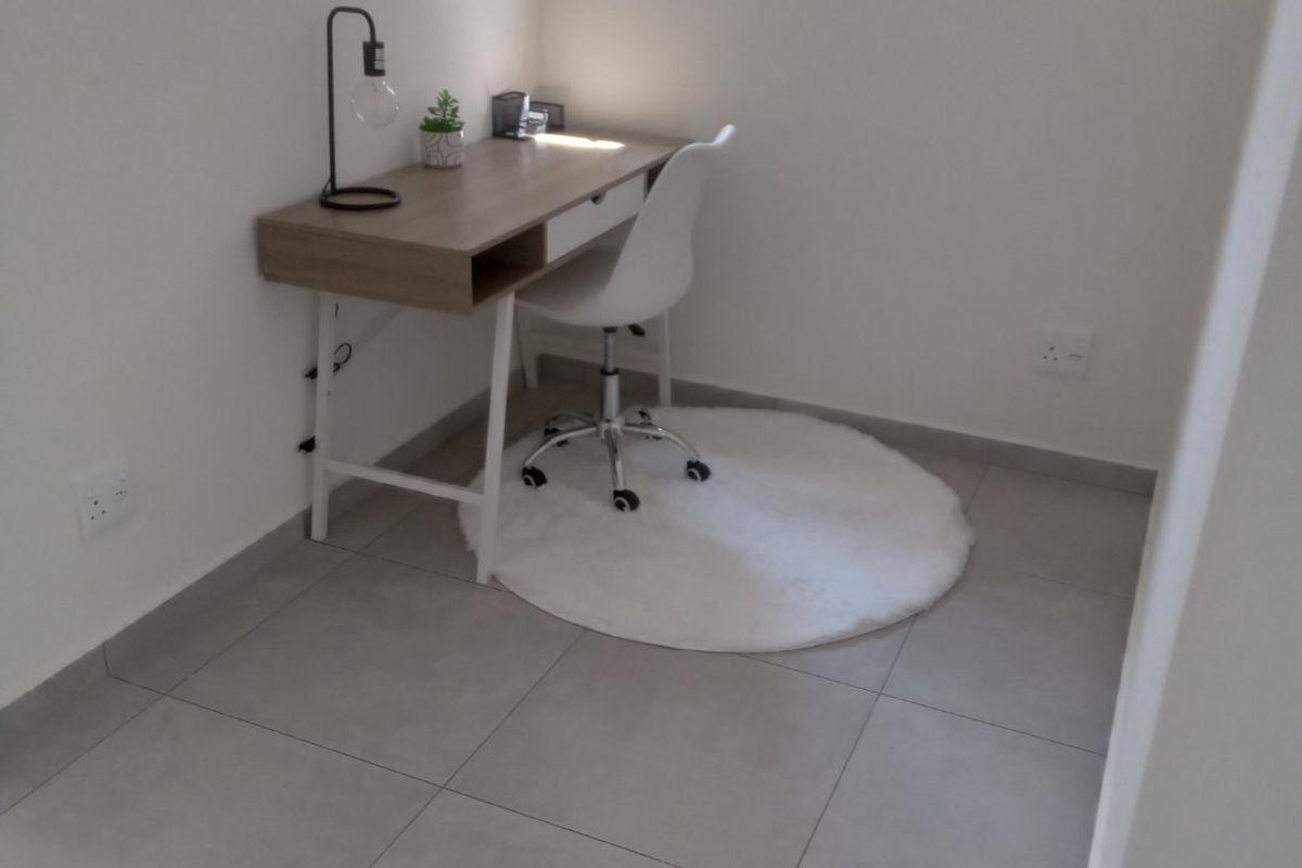 3 Bedroom Apartment / Flat for Sale in North Riding - Photo 2