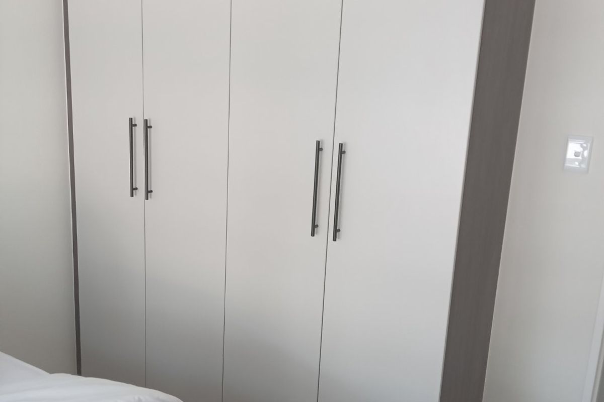 3 Bedroom Apartment / Flat for Sale in North Riding - Photo 4