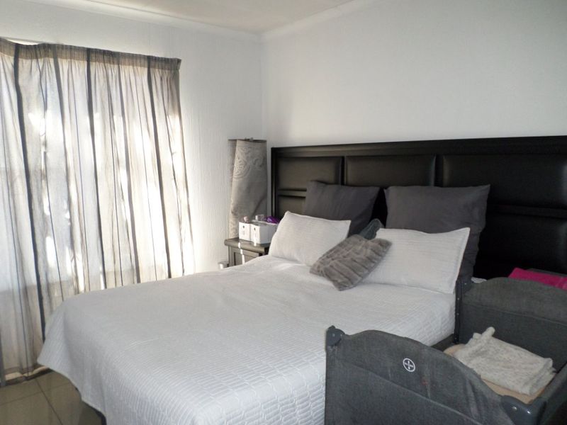 2 Bed Simplex – Secure, Modern & Great Value! - Photo 6