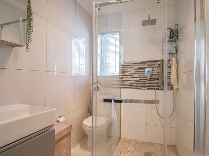 2 Bed Simplex – Modern, Secure & Move-In Ready! - Photo 4