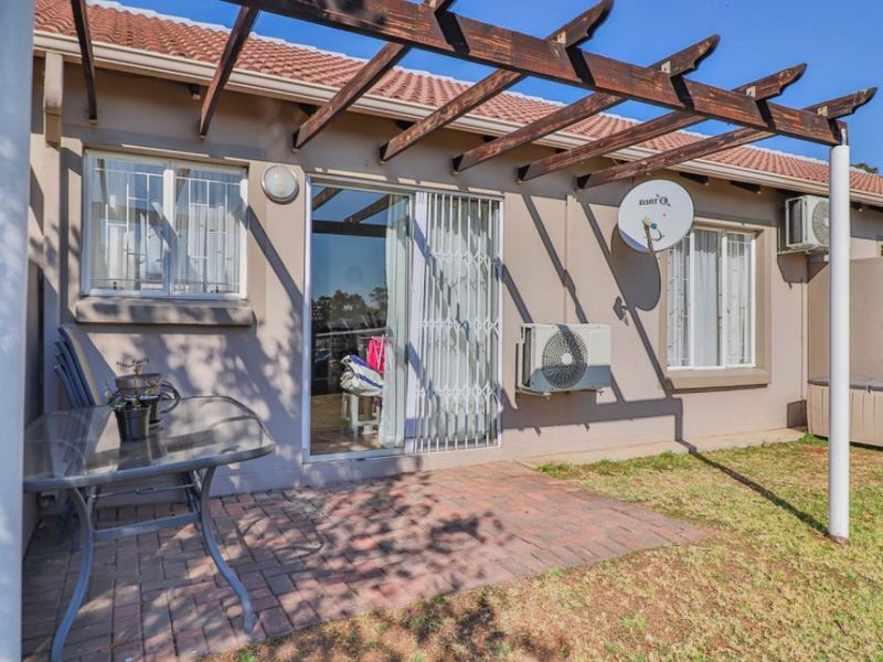 2 Bed Simplex – Modern, Secure & Move-In Ready! - Photo 6