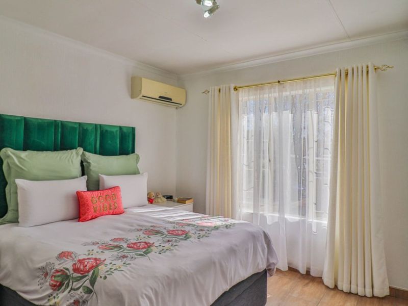 2 Bed Simplex – Modern, Secure & Move-In Ready! - Photo 5