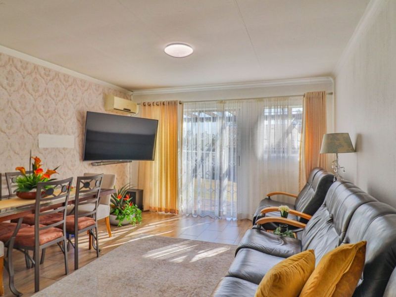 2 Bed Simplex – Modern, Secure & Move-In Ready! - Photo 7