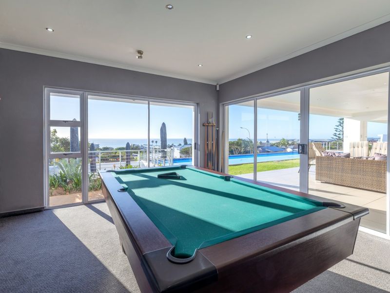 Architectural 5-Bedroom Masterpiece with Panoramic Ocean Views - Photo 10