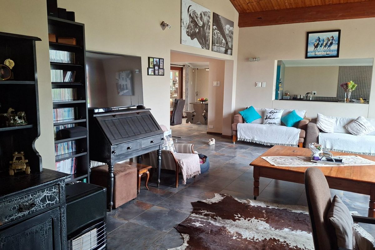 Tranquil Family Living - Photo 5