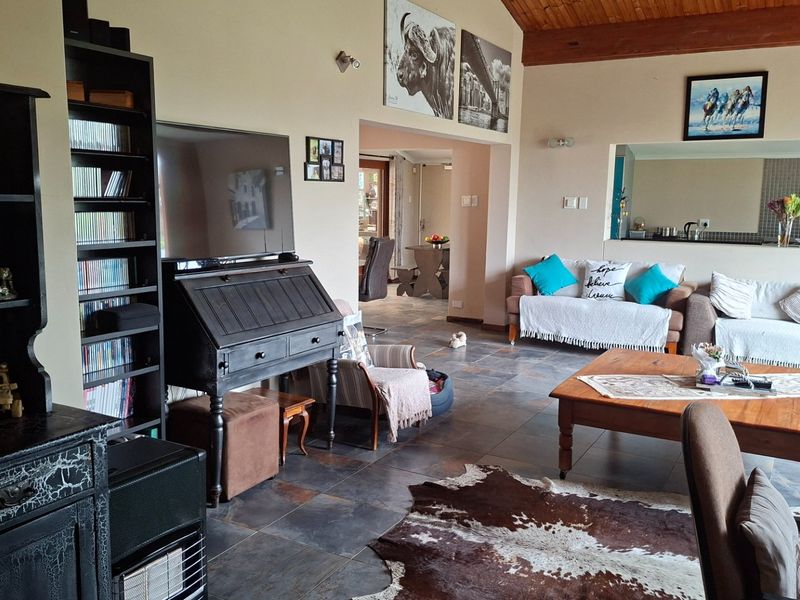 Tranquil Family Living - Photo 5