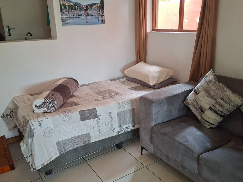 Tranquil Family Living - Photo 8