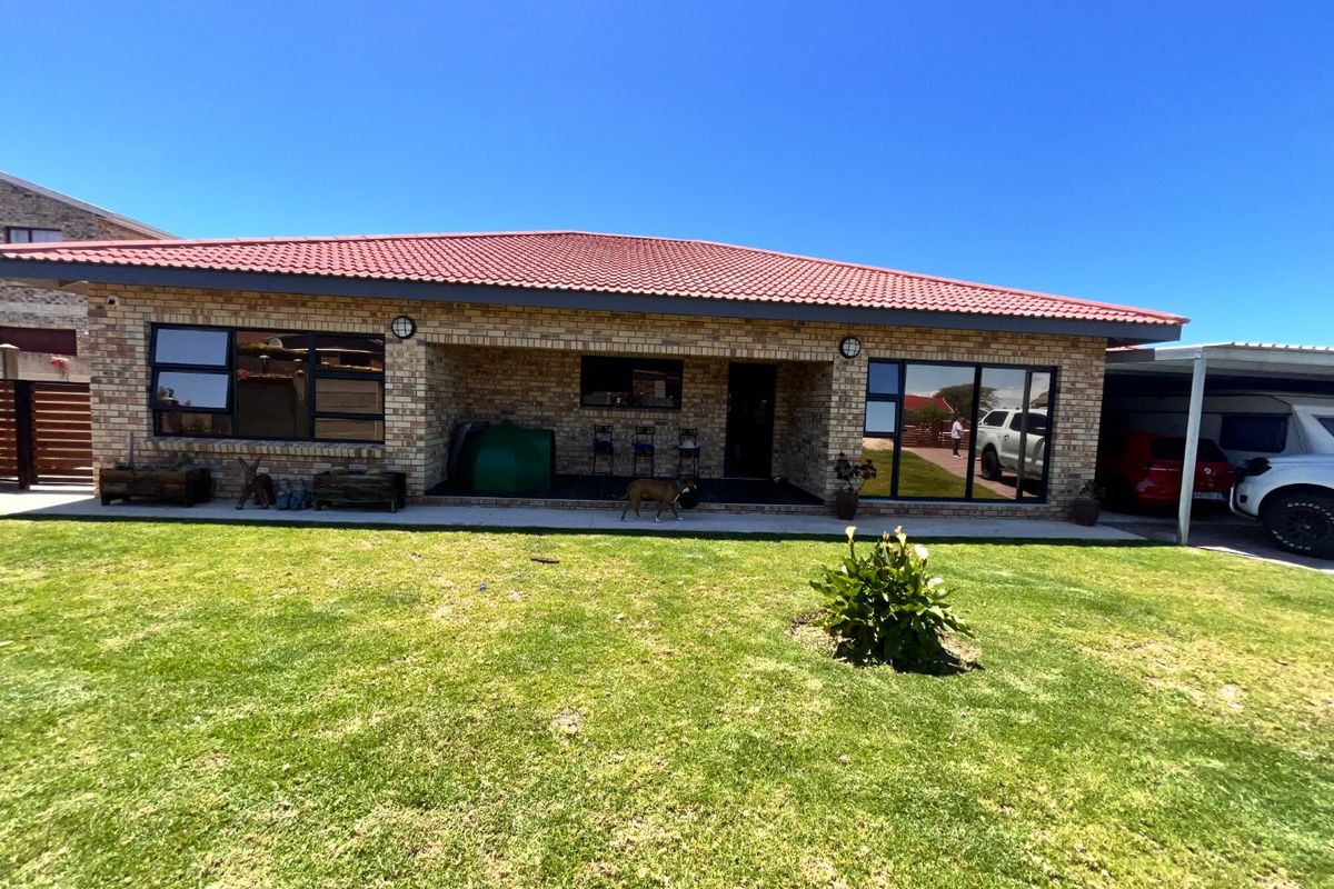 Modern Family Home for Sale – Stylish, Secure & Move-In Ready - Photo 5