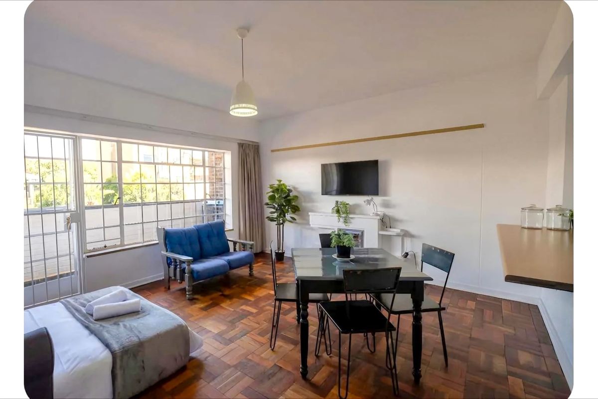 Stylish Fully Furnished 2-Bedroom Apartment for Rent | Linden, Randburg - Photo 2