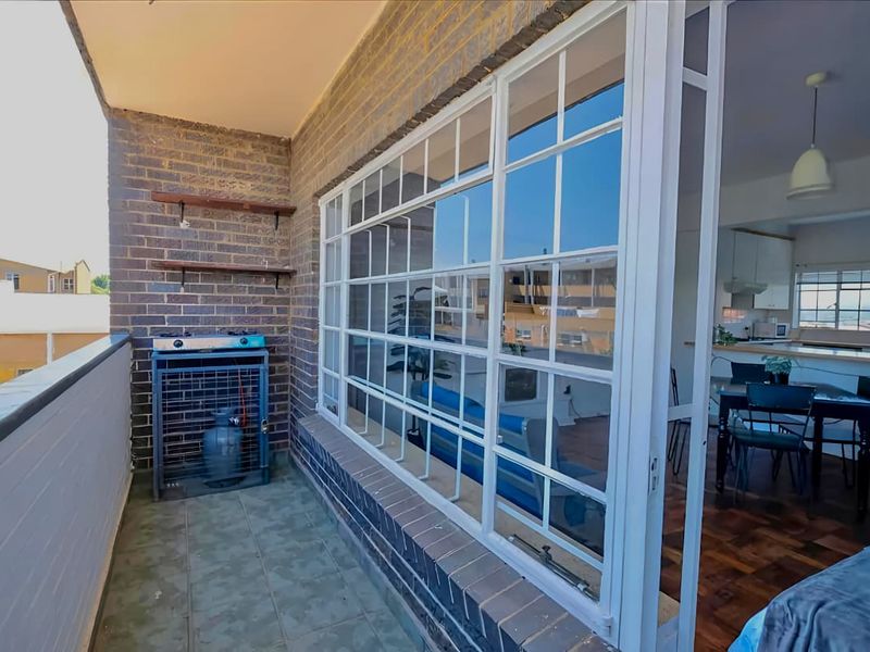 Stylish Fully Furnished 2-Bedroom Apartment for Rent | Linden, Randburg - Photo 9