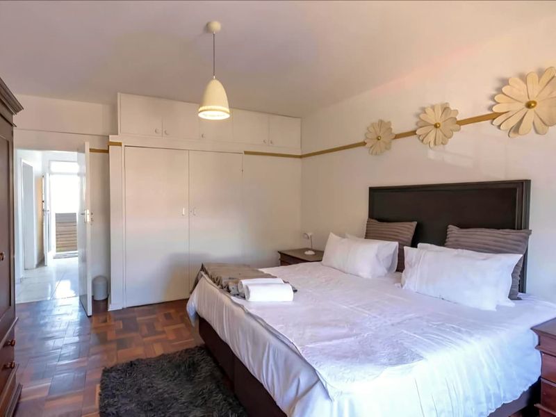 Stylish Fully Furnished 2-Bedroom Apartment for Rent | Linden, Randburg - Photo 4