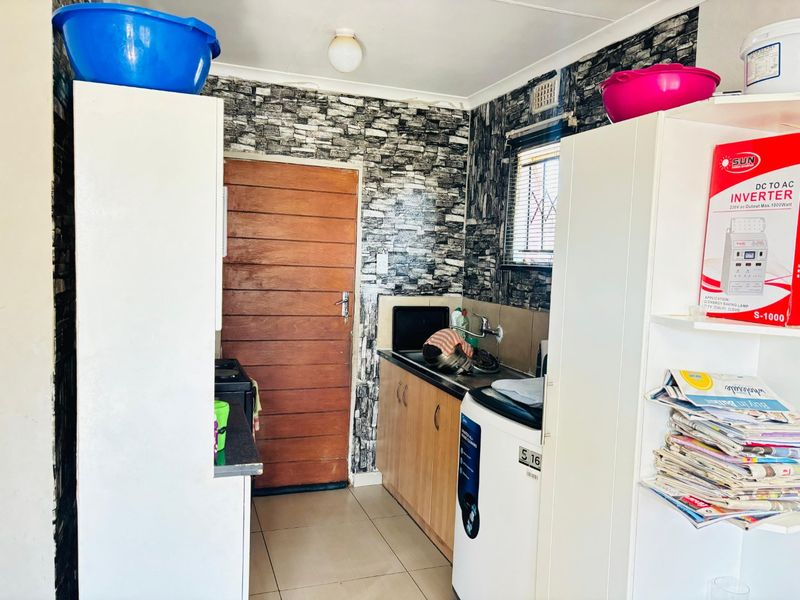 Affordable 2 bedroom house for sale in Sky City  - Photo 9