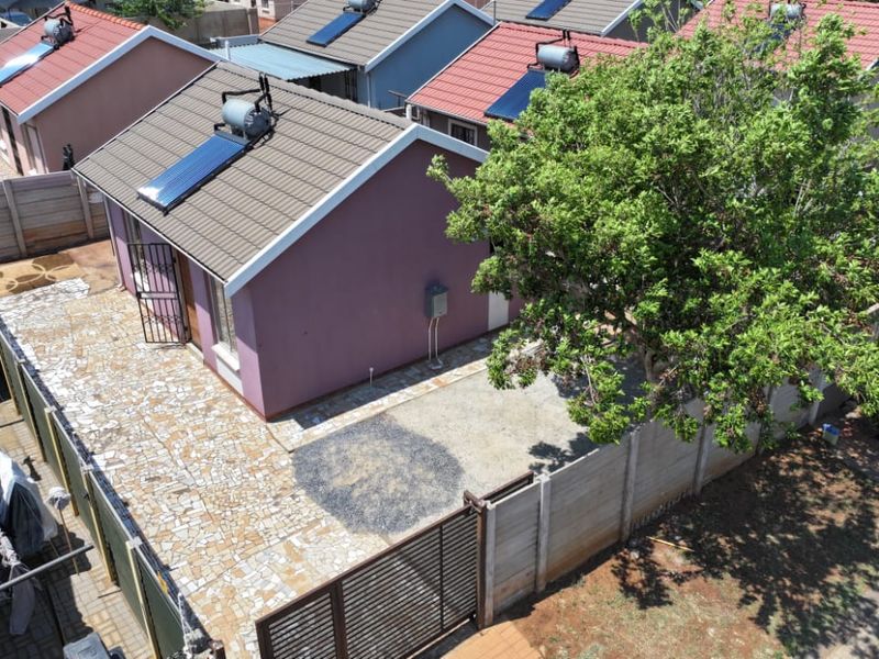 Affordable 2 bedroom house for sale in Sky City  - Photo 6