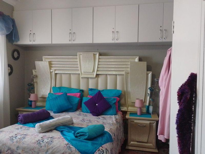 BEAUTIFUL 2-BEDROOM APARTMENT WITH WOODEN FLOORS - Photo 6